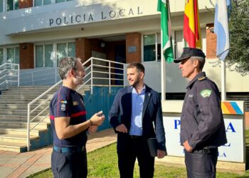 El Ayuntamiento de Fuengirola recuerda la prohibición de conducir bajo los efectos del alcohol y el uso de petardos