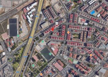 Una deflagración por un escape de gas provoca daños en una cafetería