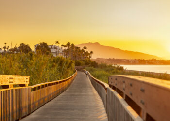 Estepona avanza en la construcción del corredor litoral con los proyectos de dos nuevos tramos