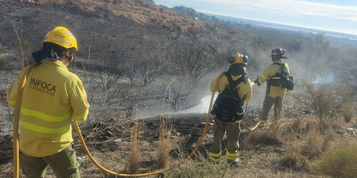Mijas promulga un bando sobre el uso de la pirotecnia para evitar posibles incendios