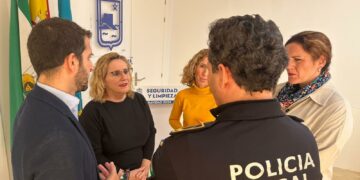 El Ayuntamiento de Fuengirola refuerza la Seguridad y Limpieza durante la Navidad, con 129 efectivos más