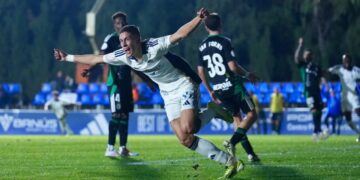 Jorge Álvarez desata la locura en el 93′ y el Marbella se enfrentará a un rival de Primera