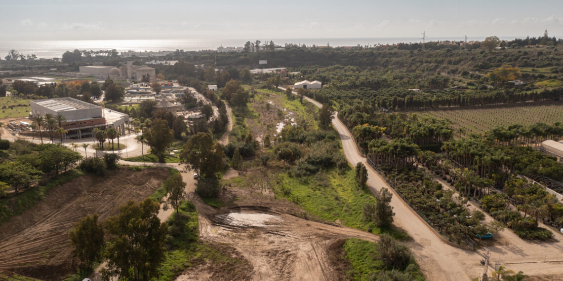 Estepona habilitará un nuevo paso en el cauce del río Guadalmansa para conectar las urbanizaciones Las Joyas y Norte de Cancelada