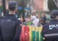 La vigilancia policial en los parques de Mijas mejora la seguridad y convivencia desde principios de año