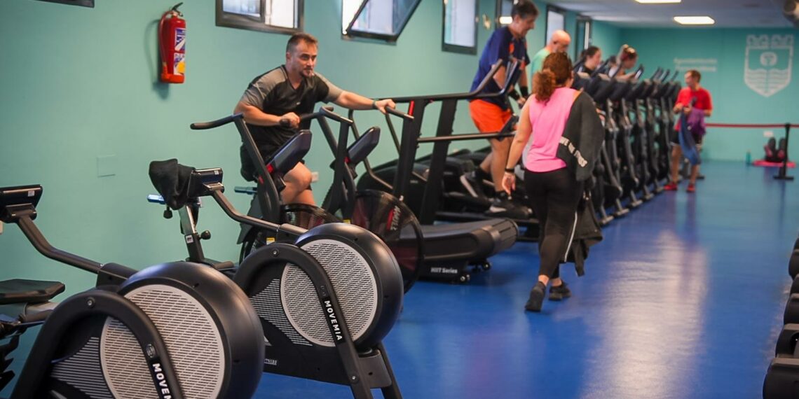 El gimnasio municipal reabre tras acometer la renovación integral de todas sus máquinas