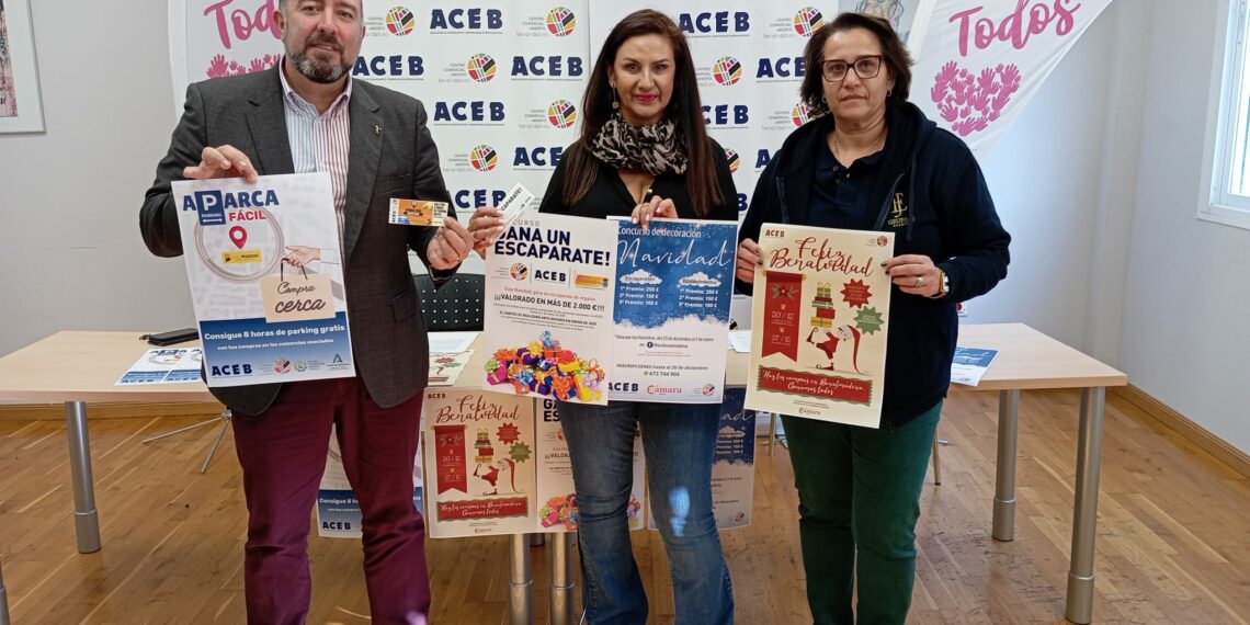 El Ayuntamiento de Benalmádena muestra su apoyo a la campaña de Navidad de ACEB-ACCAB para fomentar al comercio