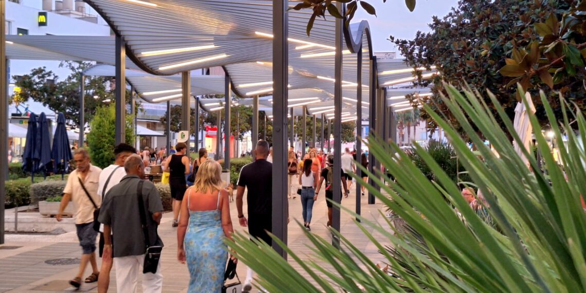 Torremolinos reduce en noviembre un 11% la tasa de paro interanual