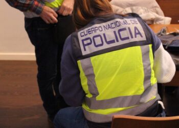 Atraca una sucursal bancaria con un arma blanca en Ciudad Jardín y se lleva la recaudación