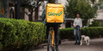 Glovo cambia de modelo laboral y contratará a sus repartidores en España