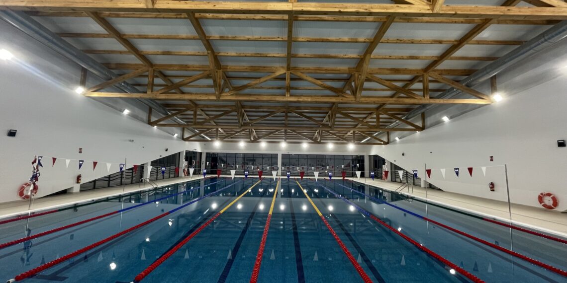 Reabre la piscina del Complejo Deportivo Antonio Serrano Lima para adultos y clubes y, a partir del 7 de enero, para las acuáticas destinadas a menores