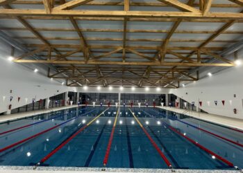Reabre la piscina del Complejo Deportivo Antonio Serrano Lima para adultos y clubes y, a partir del 7 de enero, para las acuáticas destinadas a menores