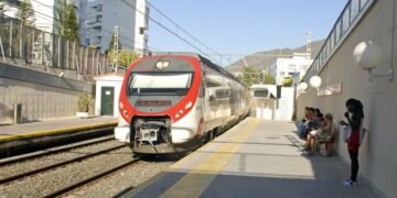 Caos en las conexiones de Cercanías entre Fuengirola y Benalmádena por una avería en un tren