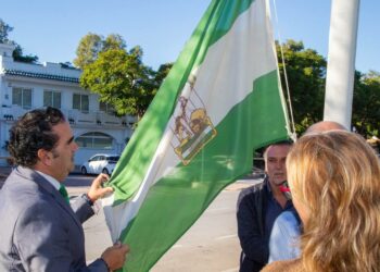 La Mancomunidad Costa del Sol Occidental celebra el Día de la Bandera  de Andalucía con un izado