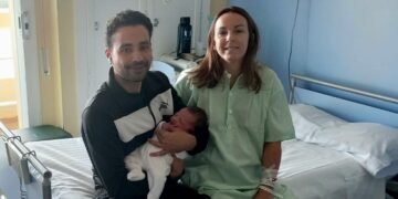 El primer bebé del 2025 en Málaga se llama Nora y ha nacido en el hospital Costa del Sol
