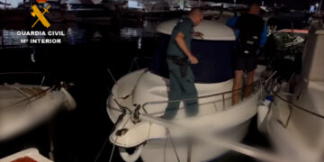 La Guardia Civil desarticula un grupo delictivo dedicado a la pesca furtiva del atún rojo en Málaga