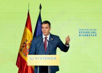 Sánchez anuncia que limitará la compra de vivienda a los extranjeros no residentes