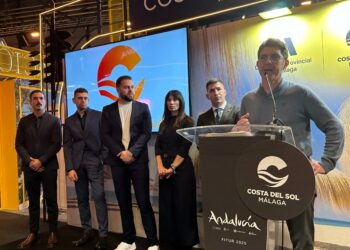Casares presenta en Fitur una nueva campaña turística basada en la historia de su municipio