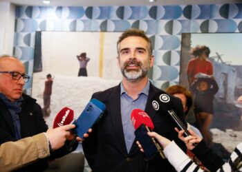 La Junta destaca la “apuesta sin precedentes” con 325M€ para garantizar el agua al campo andaluz