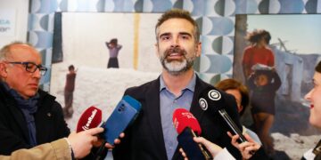 La Junta destaca la “apuesta sin precedentes” con 325M€ para garantizar el agua al campo andaluz