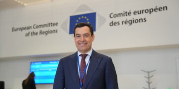 Moreno asume el reto de ser candidato a presidir el Comité de las Regiones desde su compromiso con Andalucía, España y Europa