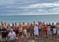 El tradicional Boxing Day Swim se celebra en un gran ambiente