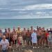El tradicional Boxing Day Swim se celebra en un gran ambiente