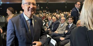 Salado, en la presentación de la campaña ‘Dame tu mano’: «Ningún destino tiene a nuestra gente»