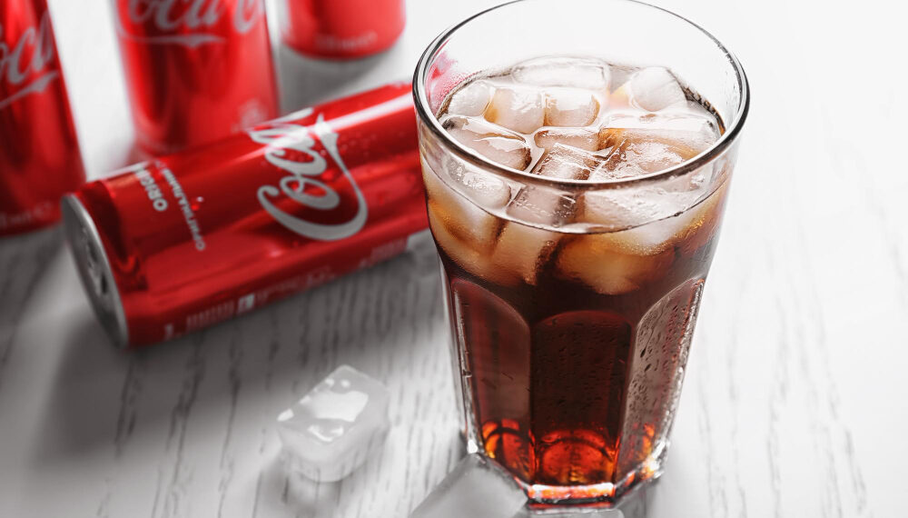 Coca-Cola ordena retirada masiva de productos en Europa por exceso de clorato