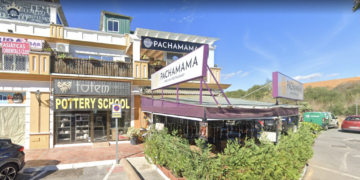 El restaurante de Estepona, ‘Pachamama’, recupera la normalidad tras el incendio