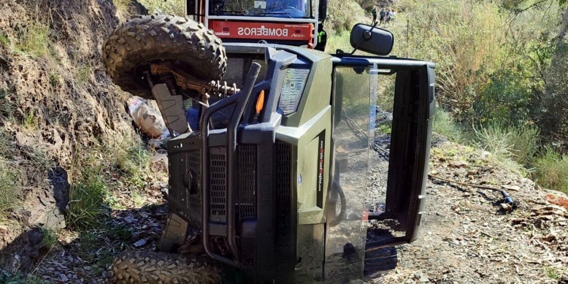 Muere un hombre de 77 años tras caerle encima un quad en Totalán (Málaga)
