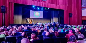 El Ayuntamiento de Fuengirola invita a los mayores al Concierto de Año Nuevo en el Palacio de la Paz