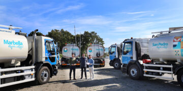 El Ayuntamiento refuerza la flota de la delegación de Limpieza con la incorporación de seis nuevos vehículos de baldeo