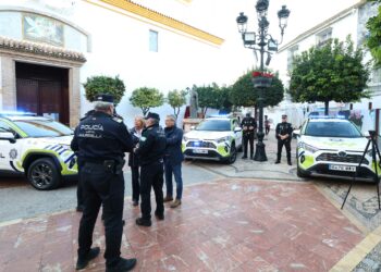 Marbella incrementa la flota de la Policía Local con la incorporación de siete nuevos vehículos híbridos