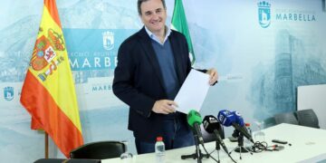 Marbella solicita al Gobierno acogerse a la prórroga de la reducción del 50% en los abonos de transporte público urbano para usuarios que carecen de la Tarjeta de Movilidad