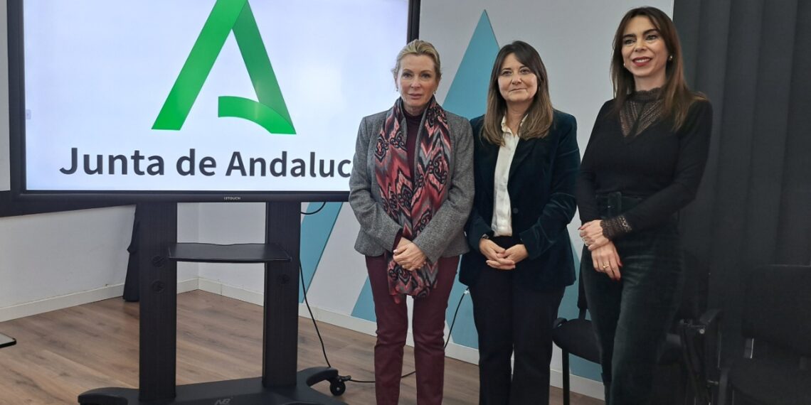 La Junta pone a disposición de autónomos, pymes y mutualistas ayudas para la contratación indefinida