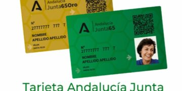 La Junta extiende hasta todo 2025 el convenio para descuentos en productos ópticos a titulares de la Tarjeta Andalucía Junta 65