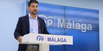 El PP de Málaga exige al Gobierno inversiones en «movilidad y turismo» y para «ampliar el aeropuerto»