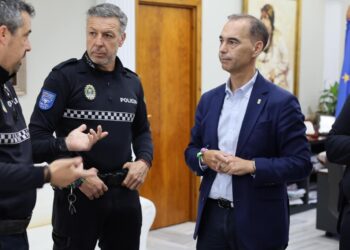 La unidad de drones de la Policía Local logra los permisos para operar en el espacio aéreo controlado en el entorno del aeropuerto