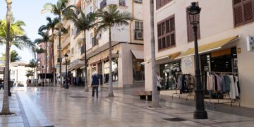 El Ayuntamiento concluye la mejora de la iluminación de 85 viales, la mayoría de Arroyo de la Miel, con nuevas luces leds