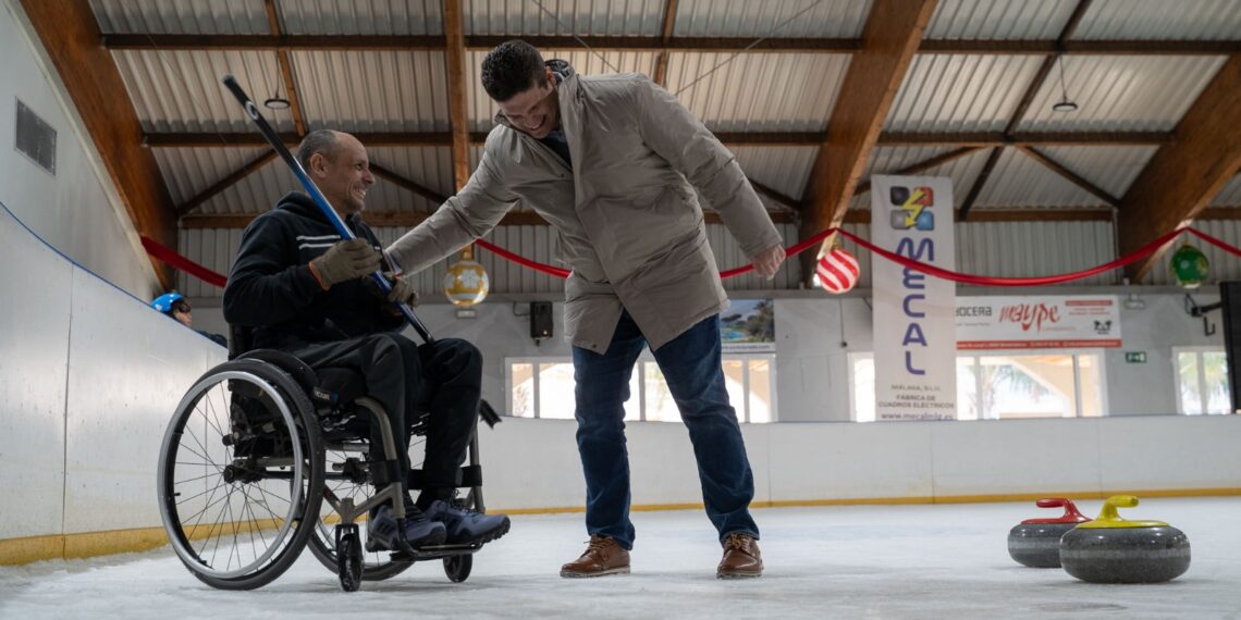 Benalmádena, referente de ciudad inclusiva, impulsa la creación del primer equipo de Andalucía de Curling en Silla de Ruedas
