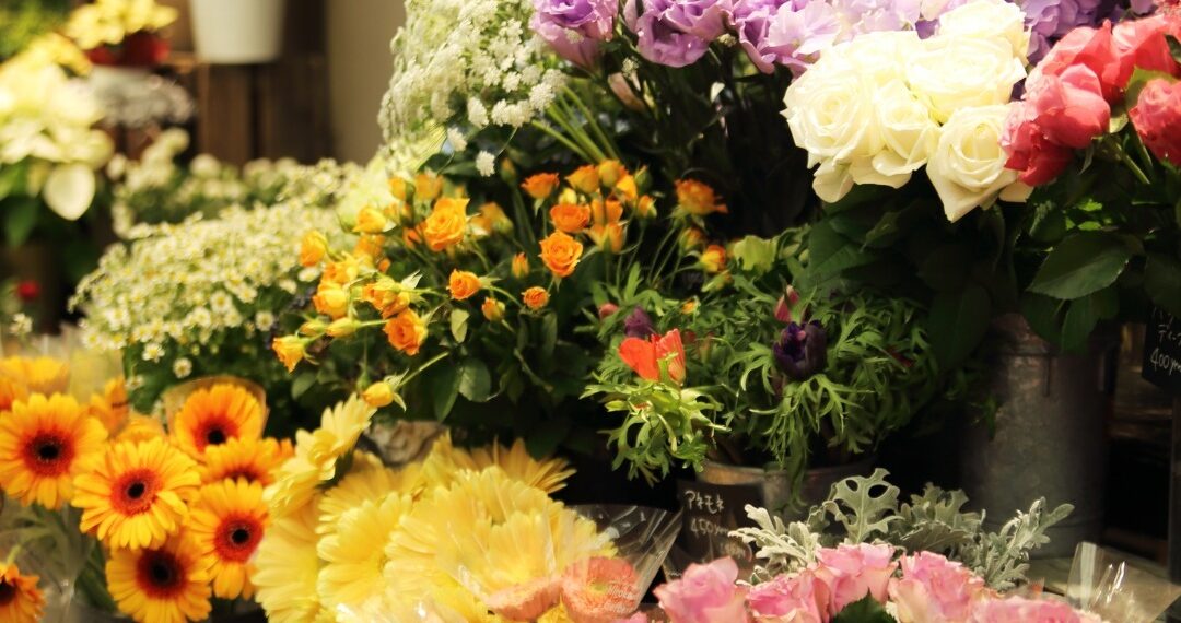 El Ayuntamiento instala un Mercado de Flores con motivo del Día de San Valentín