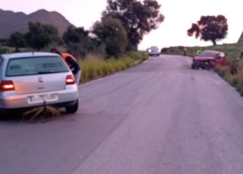 Una persona es trasladada al hospital tras una colisión en Los Pedregales