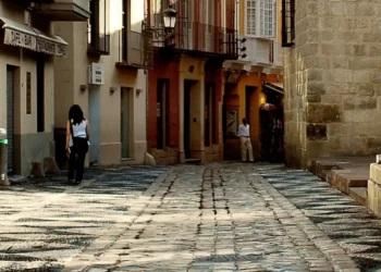 En libertad el detenido tras caer su pareja de un edificio en Málaga capital