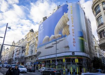 La Costa del Sol culmina Fitur con imágenes promocionales en enclaves madrileños