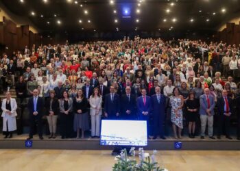 El Hospital Regional Universitario de Málaga rinde homenaje a su personal jubilado de los últimos tres años
