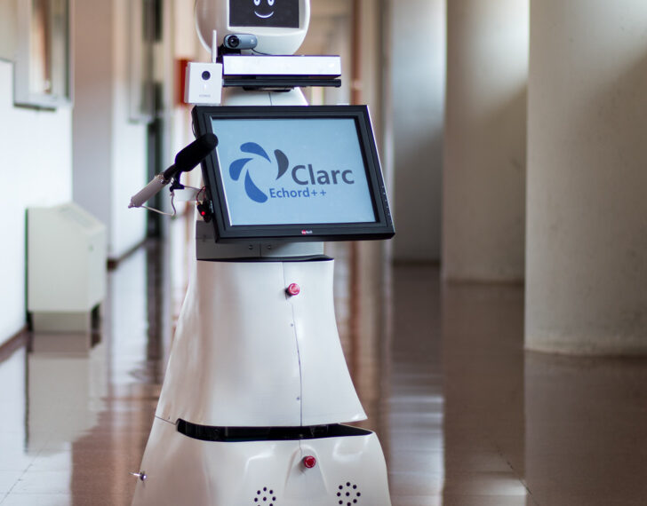 La Universidad de Málaga desarrolla robots asistenciales autoadaptativos