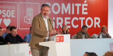 Espadas anuncia que renuncia a concurrir a las primarias del PSOE andaluz