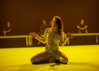 Luz Arcas, coreógrafa y Premio Nacional de Danza, trae a La Térmica su ‘Tríptico de la prosperidad