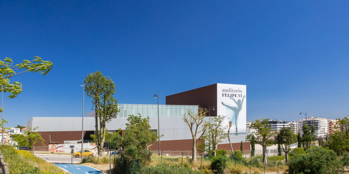 Estepona saca a licitación la gestión y explotación del Teatro Auditorio Felipe VI