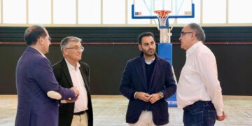 Marbella trabaja con las federaciones española y andaluza de baloncesto para que el nuevo pabellón de San Pedro sea sede de competiciones oficiales